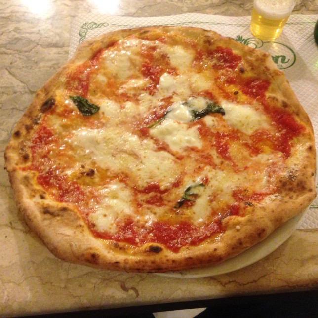 Pizza Margherita con Bufala from Trianon
