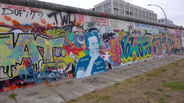The backside of the East Side Gallery. All graffiti, no planned murals.