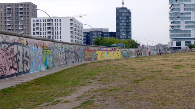 More of the backside of the East Side Gallery.