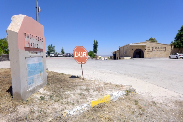 Entrance to Love Valley, behind the gem shop